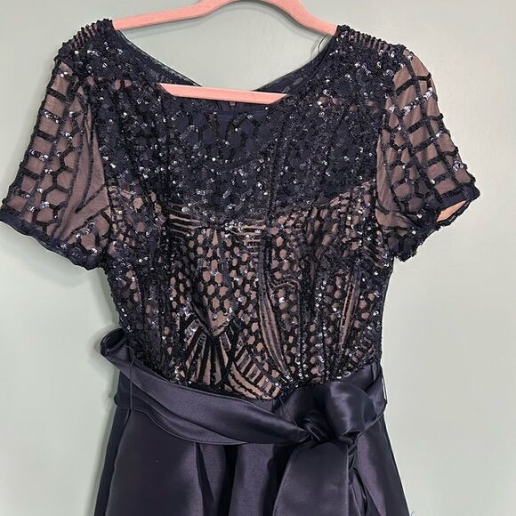 R&M Richards Women's Size Short Sleeve Sequin-Embellished High-Low Gown - Picture 7 of 12